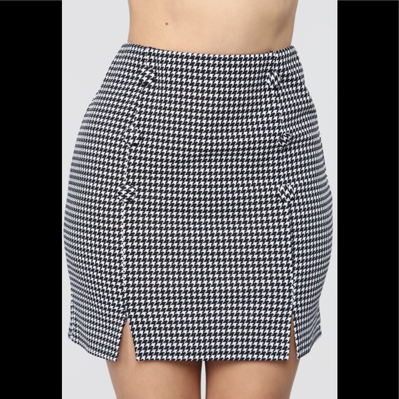 Fashionnova Mini Skirt - Picture 3 of 3